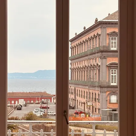 بيت ضيافة Il Mastio Panoramic - Vista Mare Centro نابولي
